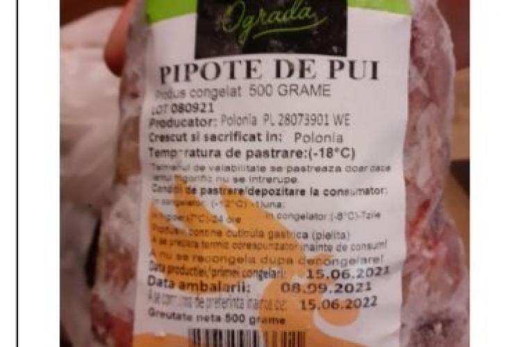 Pui cu salmonela retras de la Carrefour România