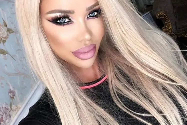 Bianca Drăgușanu ajunge din nou la estetician în Cluj. Ce îmbunătățiri vrea vedeta?