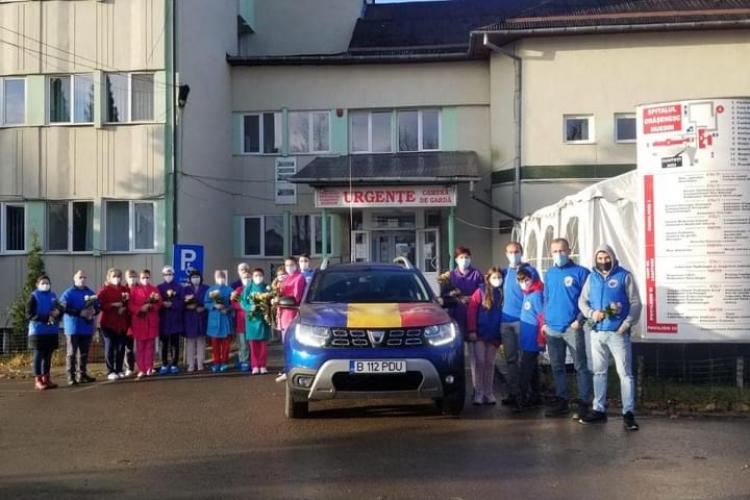 Flori pentru cadrele medicale din Cluj, Dej si Huedin: Au nevoie de încurajare - FOTO