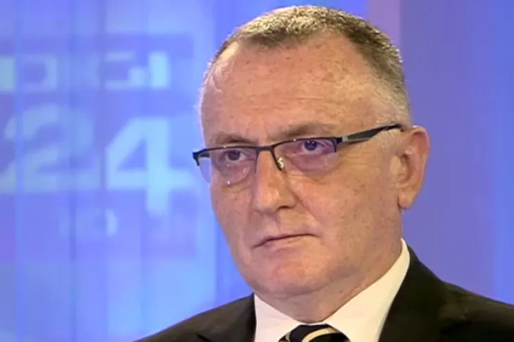 Sorin Cîmpeanu, anunț despre o posibilă întoarcere a elevilor în bănci, în școlile cu rată mică de vaccinare