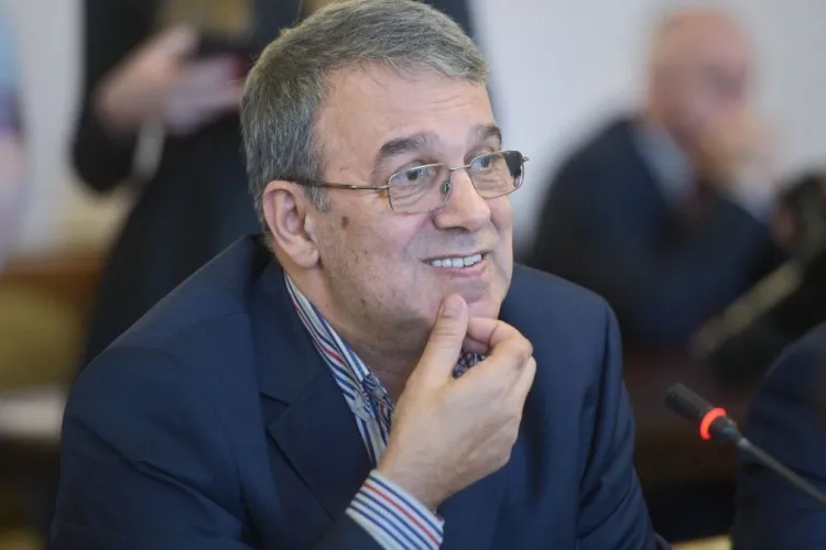 Primarul Constanței: „Ne uităm cu invidie la Cluj, apoi venim să ne plângem pe Facebook de cât de rău e la Constanța”