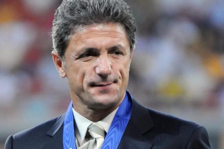 Gică Popescu: Jucătorii se întorc ”leșinați” de la echipa națională