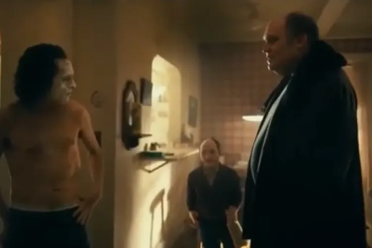 Adolescentul care a înjunghiat o femeie la Profi, în Cluj-Napoca, postase o scenă similară din filmul Joker, pe Youtube - VIDEO