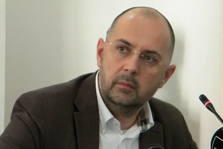 Kelemen Hunor: ”Nu stăm cu pantalonii dați jos până la genunchi și așteptăm poștașul zâmbind în fiecare lună”