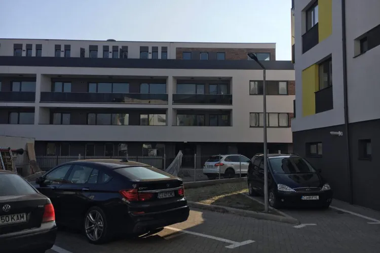 Emil Boc a ajuns la concluzia că nu avem o politică coerentă ”de construcții de locuințe în această țară”