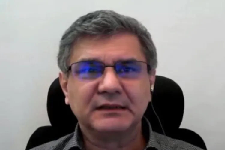 Cercetătorul Octavian Jurma: „Probabil vom avea sub 2.500 de cazuri pe zi înainte de sărbători