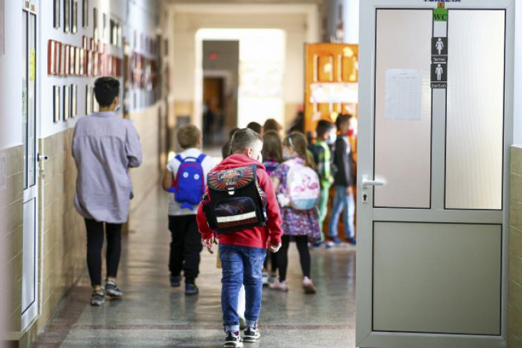 Ministerul Educaţiei anunţă schimbări referitoarea la funcționarea școlilor de săptămâna viitoare