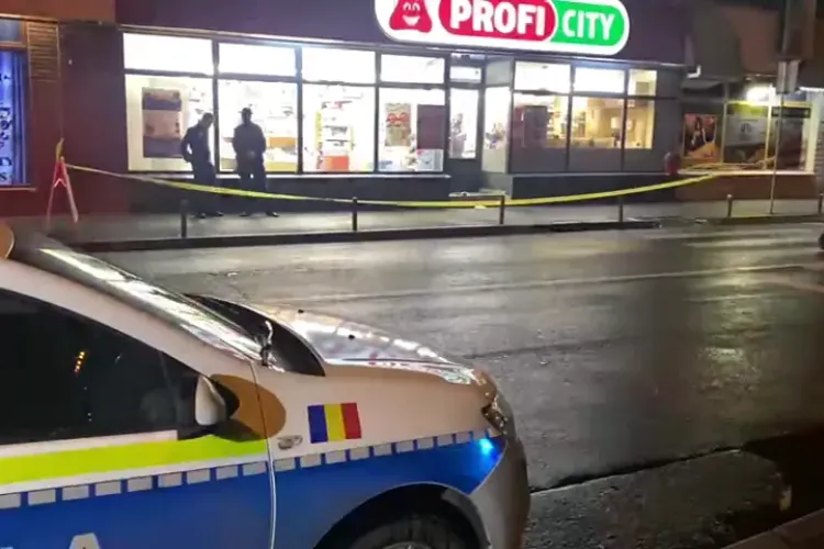 Cluj: Tânărul care a înjunghiat în gât o femeie la Profi a fost internat ”până la însănătoşire”