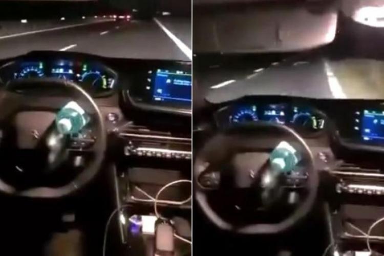 VIDEO cu momentul în care mașina fără șofer la volan se răstoarnă în șanț: „Așa se conduce din spate”