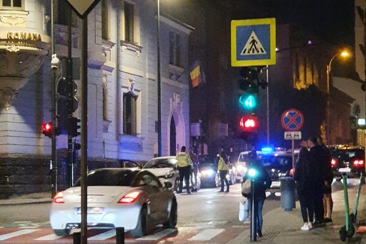 Pieton amenințat cu cuțitul în centrul Clujului de un șofer. Oamenii sunt tot mai stresați în Cluj - FOTO