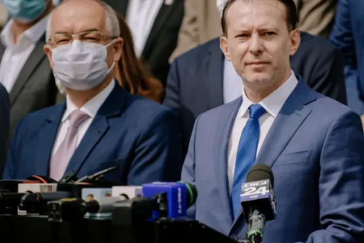 Boc a trecut de la ”să nu cadem în capcana PSD” (2020) la ”Dacă PNL va fi sub asediul PSD, mergem la anticipate” (noiembrie 2021)