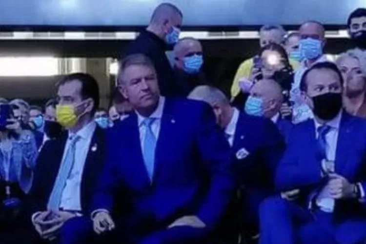 Motivul halucinant pentru care nu a fost amendat Klaus Iohannis la Congresul PNL, pentru că nu purta mască