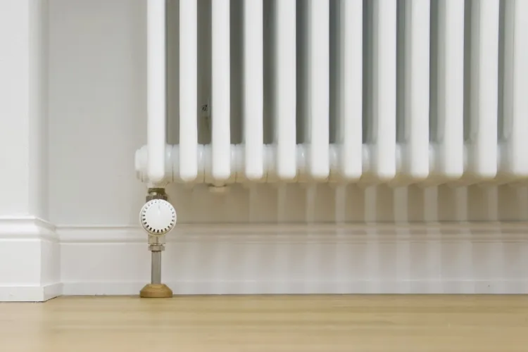 De ce declară Emil Boc război centralelor termice? Ce ar putea urmări