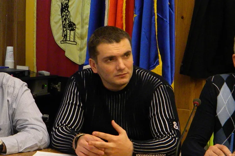 Directorul Rosal Cluj vrea deszapezire ca in Germania: "Sa oprim traficul in oras ca si in Munchen, pana cand trece ninsoarea" - VIDEO