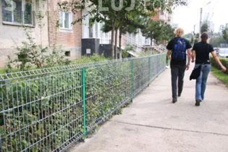 Primaria "investeste" 1,4 milioane de euro in garduri metalice in Cluj Napoca! 