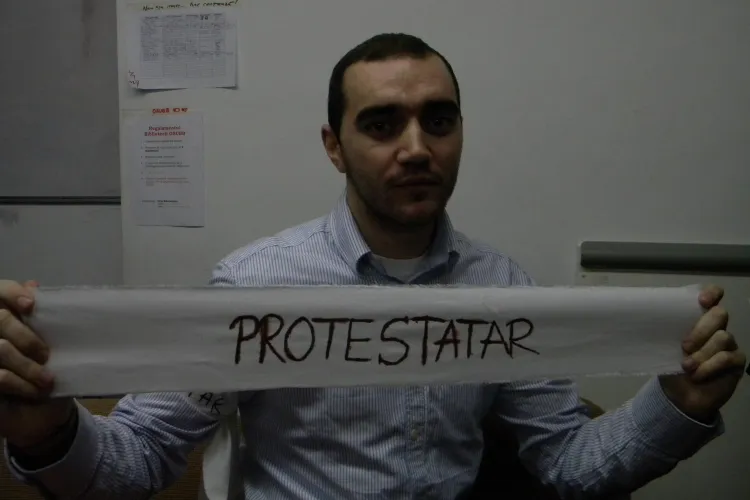 Studentii din Cluj pornesc protestele! Ii trimit colete cu mancare ministrului Educatiei si ies in strada vineri! - VIDEO