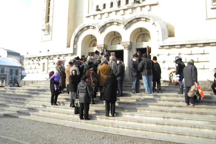 Credinciosii au donat anul trecut 5,6 milioane de lei pentru constructia de biserici in Arhiepiscopia Clujului