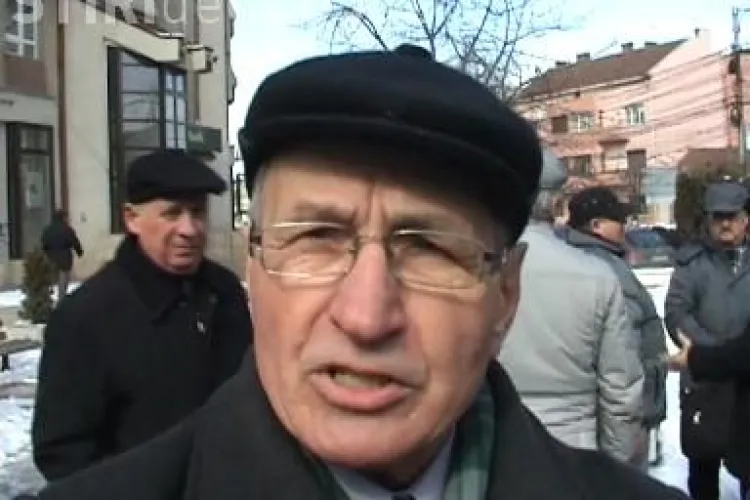 Militarii in rezerva din Cluj isi cer inapoi pensiile de mii de euro! VEZI ce spune un astfel de pensionar - VIDEO