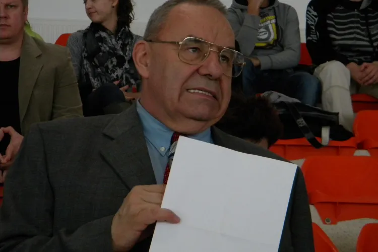 Andrei Marga: Emil Boc ar trebui sa isi dea demisia si sa lase tara sa respire - VIDEO