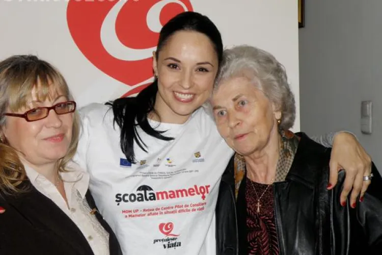 Andreea Marin Banica lanseaza "Scoala mamelor" la Primaria Cluj