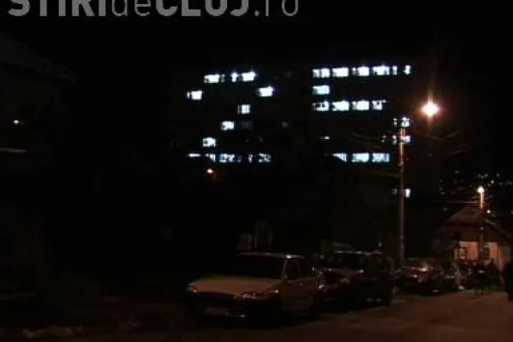 Studentii au scris "25" pe caminul 16 si au scandat lozinci impotriva Ministerului Educatiei! - VIDEO