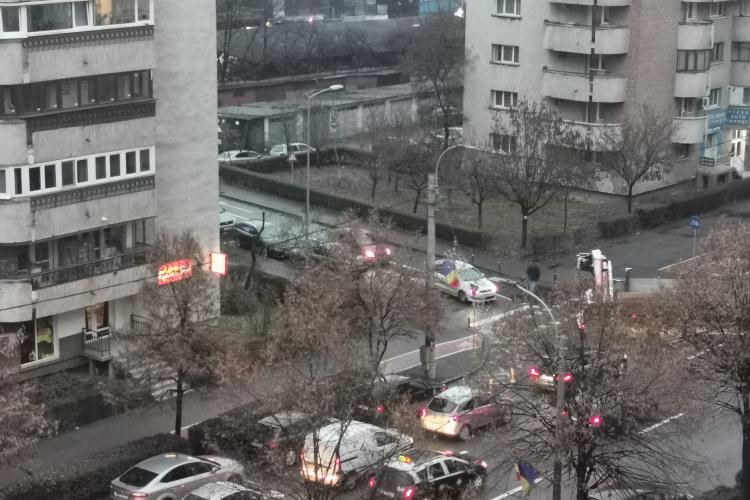Trafic infernal la Cluj, miercuri dimineața. Șoferii s-au săturat - FOTO