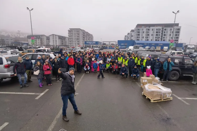 Trupa de la CERT Transilvania a dus alimente și cadouri la oamenii din munți - FOTO   