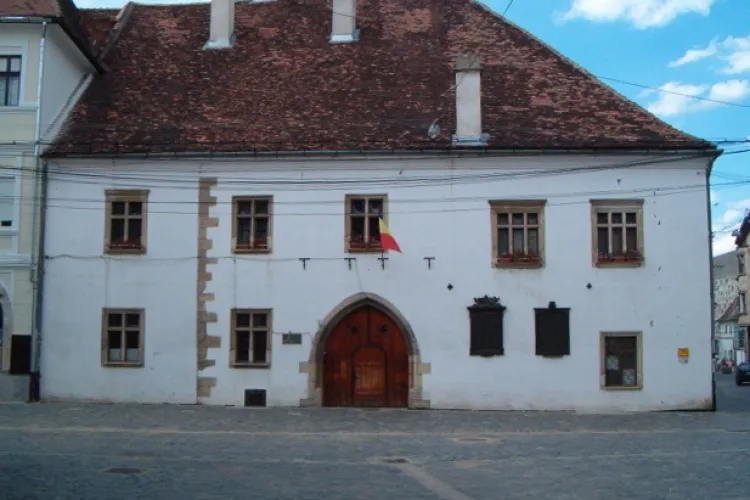 Casa Matei a arătat în trecut diferit față de cea de acum. O fotografie din 1941, realizată de un medic militar, face lumină - FOTO