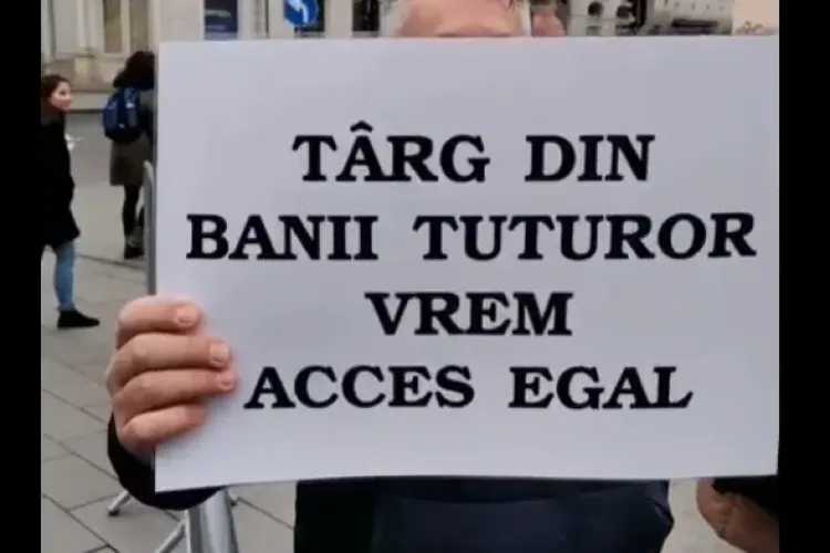 Protest la Târgul de Crăciun din Cluj. Oamenii cer a acces liber, fără ”Certificat Verde” - FOTO