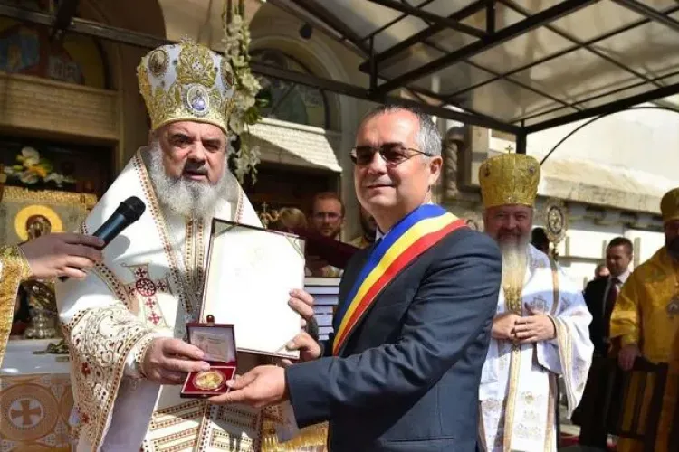 Boc dă bisericilor 3 milioane de lei, deși recunoaște că nu sunt bani la buget