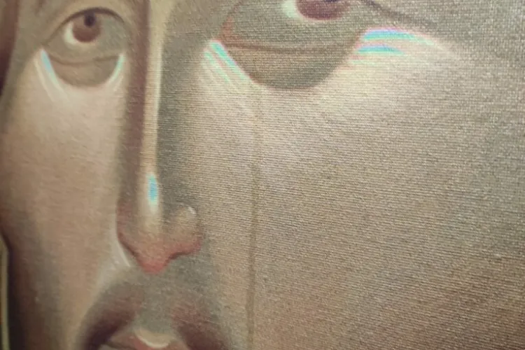 Icoana lui Iisus lăcrimează la Cluj! Ce mesaj ne transmite? - FOTO