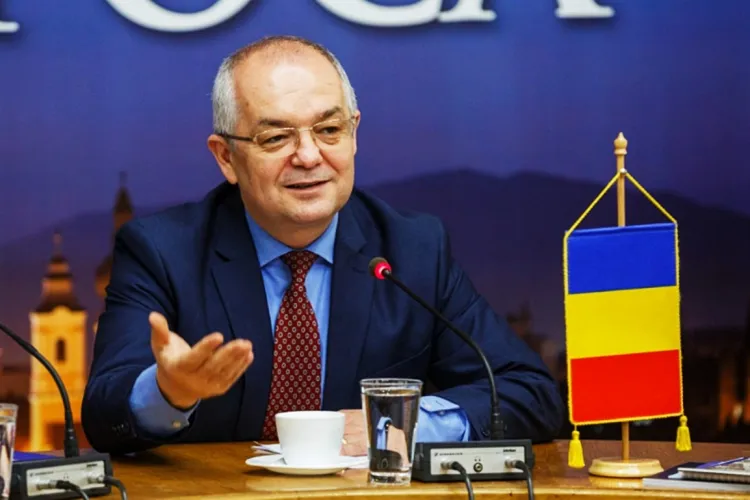 Emil Boc are și el centrală de apartament acasă! Și primarul s-a debranșat de la Termoficare