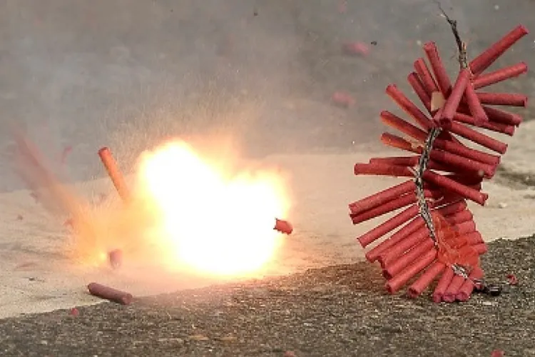 Petarde foarte puternice detonate în Grădini Mănăștur! Oamenii s-au panicat