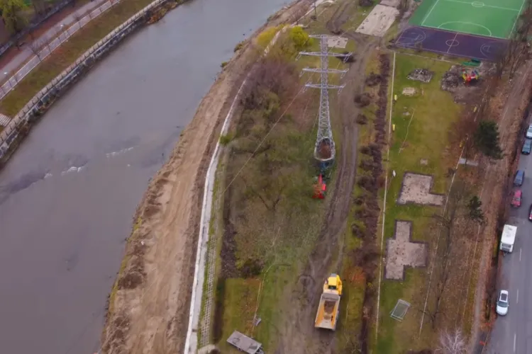 Imagini din dronă cu lucrările de amenajare a râului Someș, din Grigorescu - VIDEO