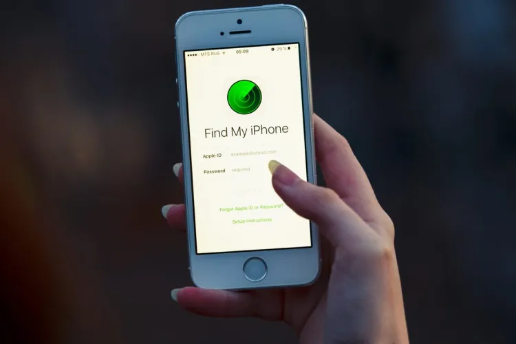 A rămas fără telefon la târgul de Crăciun din Birmingham, dar l-a găsit în România   