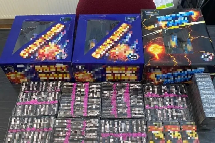  Cluj: Polițiștii au depistat un adevărat arsenal de petarde și rachete pentru Revelion