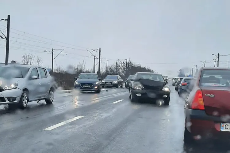 Accident cu mai multe mașini între Dej și Gherla - FOTO