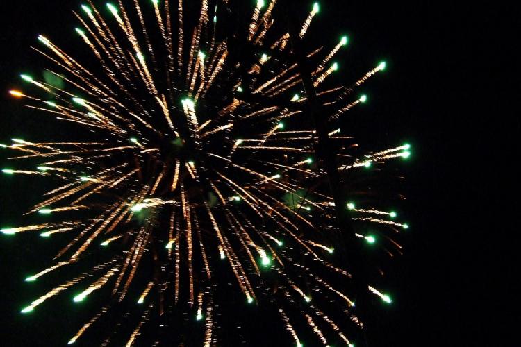Revelion 2022: Focuri de artificii în Florești, în parcul Poligon   