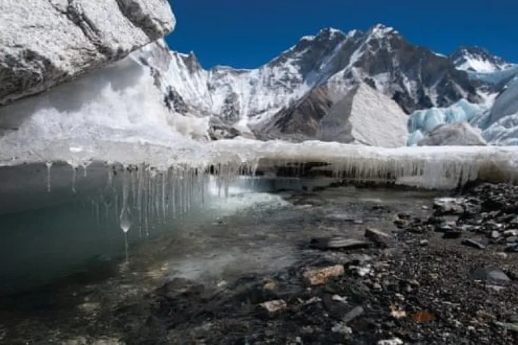 Veste alarmantă! Ghețarii din Himalaya se topesc într-un ritm fără precedent