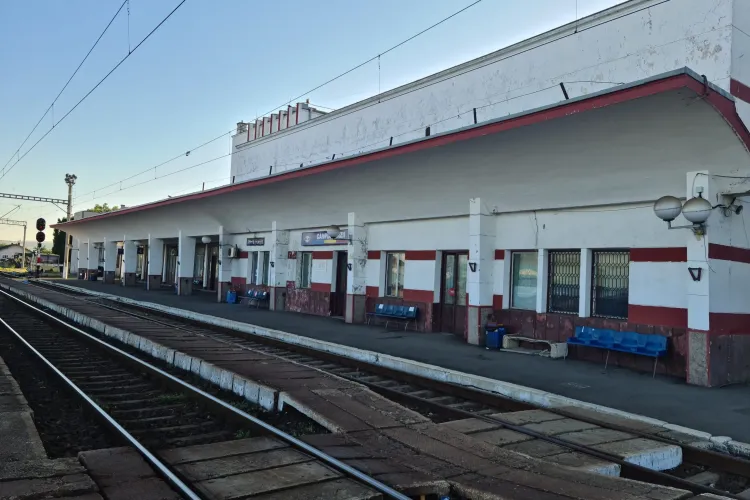 La Câmpia Turzii poți să mori cu zile! Se găsesc greu ambulanțe. Ce a pățit o tânără care a făcut o criză de epilepsie în tren