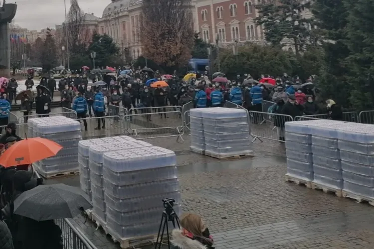 Bobotează 2022 la Cluj-Napoca: Primul an în care s-a terminat apa sfințită la Catedrala Mitropolitană