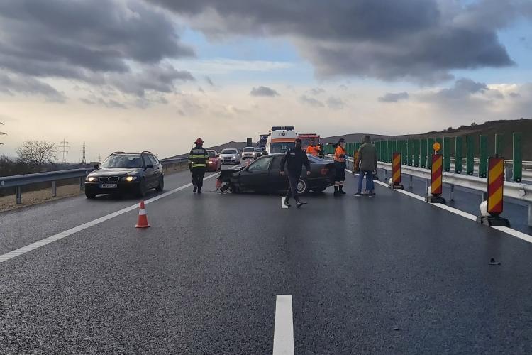 BMW accidentat pe Autostrada A10, sens Alba Iulia - Aiud - FOTO