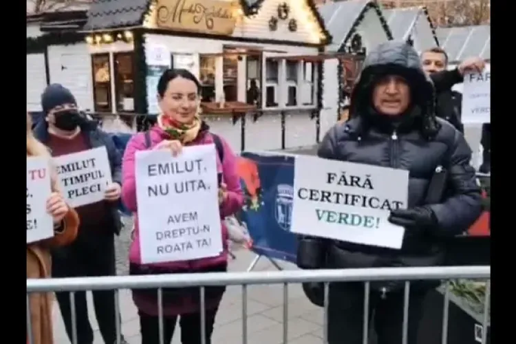 Emil Boc, către copiii care plâng că nu pot intra la Târgul de Crăciun Cluj: ”Să fie supărați pe părinții lor că nu se vaccinează”