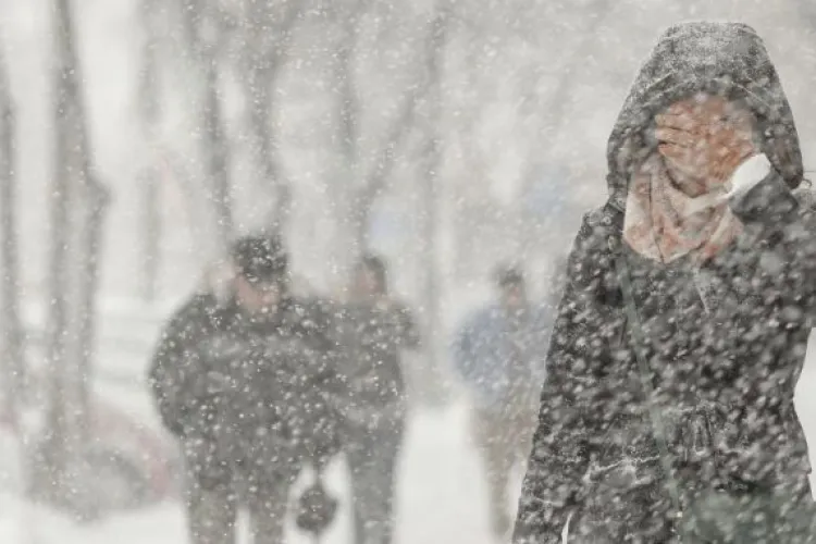 Cod galben de ninsori și VISCOL în Cluj și alte 23 de județe ale țării, în Ajunul Crăciunului