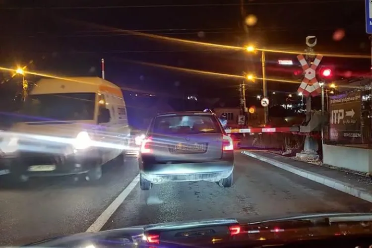 Iarăși s-a defectat bariera de la Tăietura Turcului - FOTO