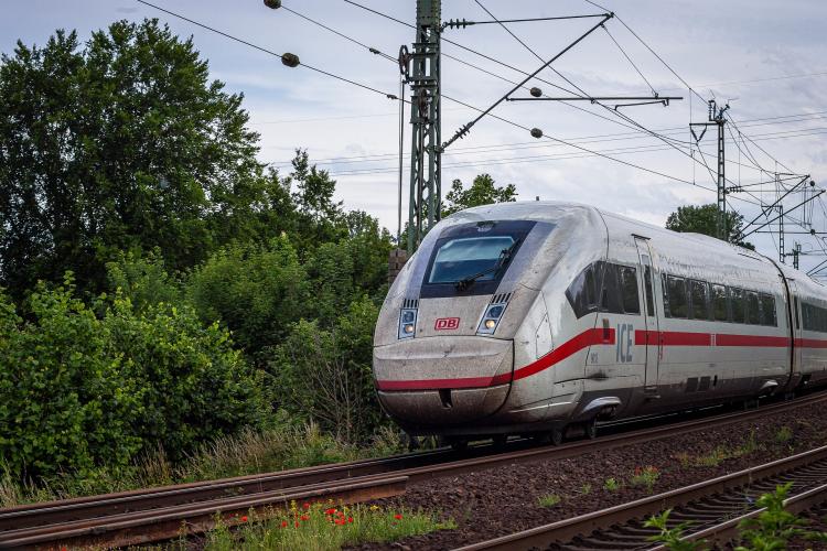 Linie de tren de mare viteză, de la Cluj-Napoca la Poieni, modernizată cu 700 de milioane de euro
