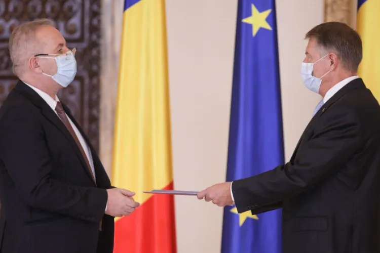 Vasile Dîncu confirmă o întânire cu președintele Iohannis: Este șeful armatei, ne-a întins o mână de ajutor pentru a lucra mai eficient