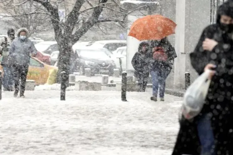 Vin ninsorile în România! Avertizare meteo pentru cea mai mare parte a țării