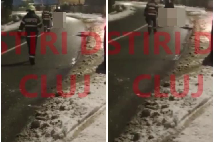 Imagini INCREDIBILE! Șoferul care a intrat cu mașina în casa din Gilău fuge apoi gol pe stradă și le arată organele genitale pompierilor - VIDEO EXCLUSIV