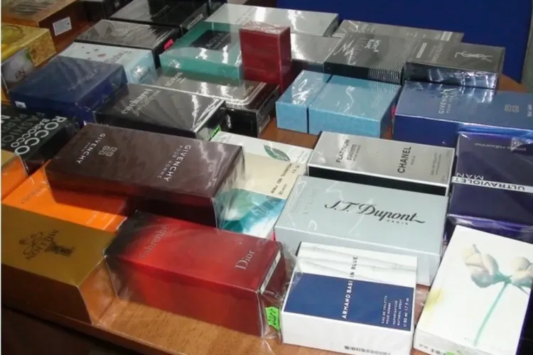 Bărbat arestat pentru că a șterpelit parfumuri de la Iulius Mall Cluj